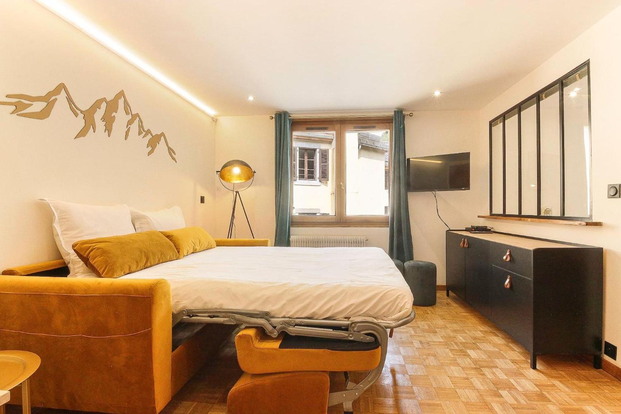 Bellevarde Apt - Newly Renovated - Central - Beside Tmb Start/End เลอุชส์ ภายนอก รูปภาพ