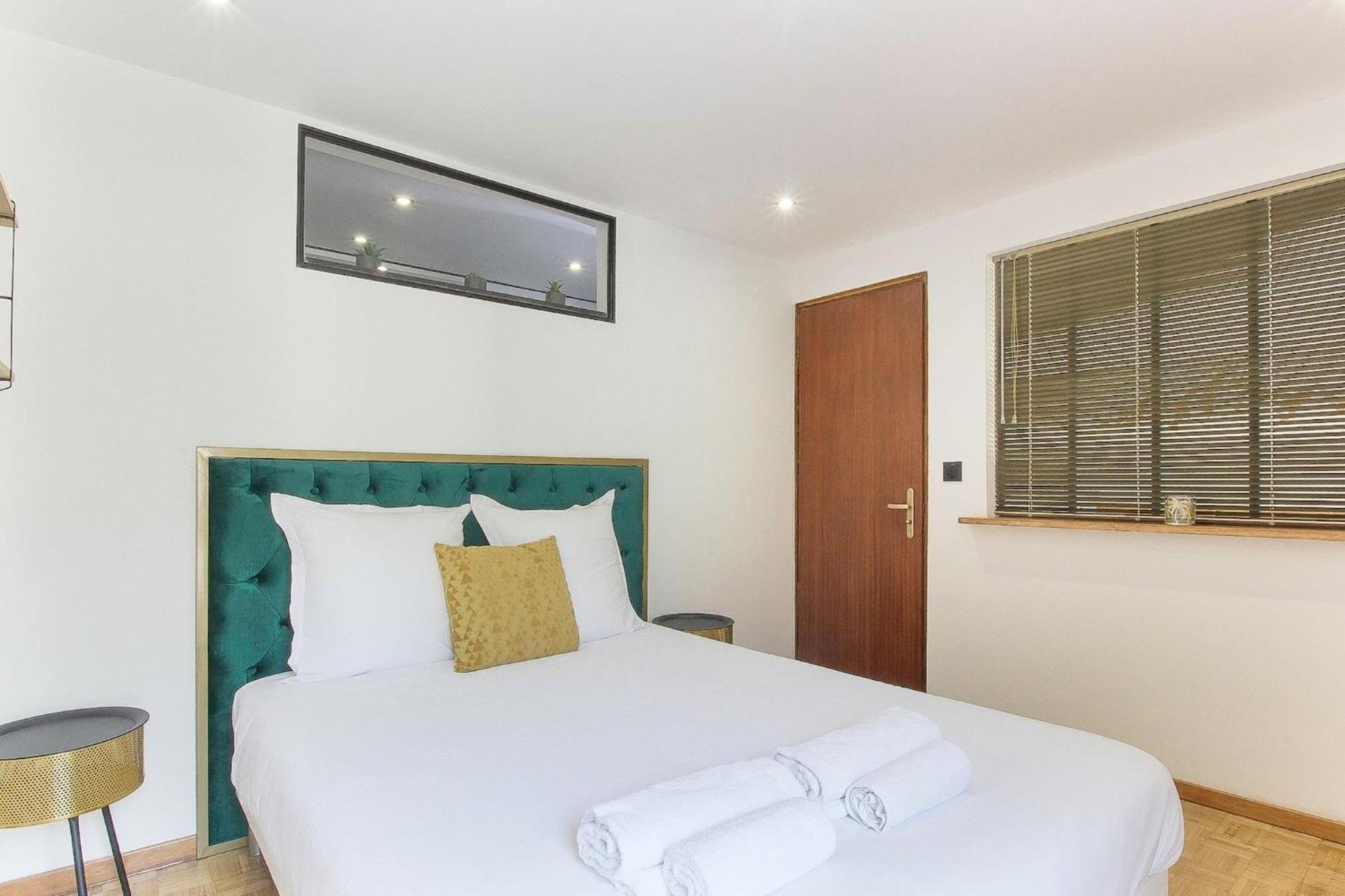 Bellevarde Apt - Newly Renovated - Central - Beside Tmb Start/End เลอุชส์ ภายนอก รูปภาพ